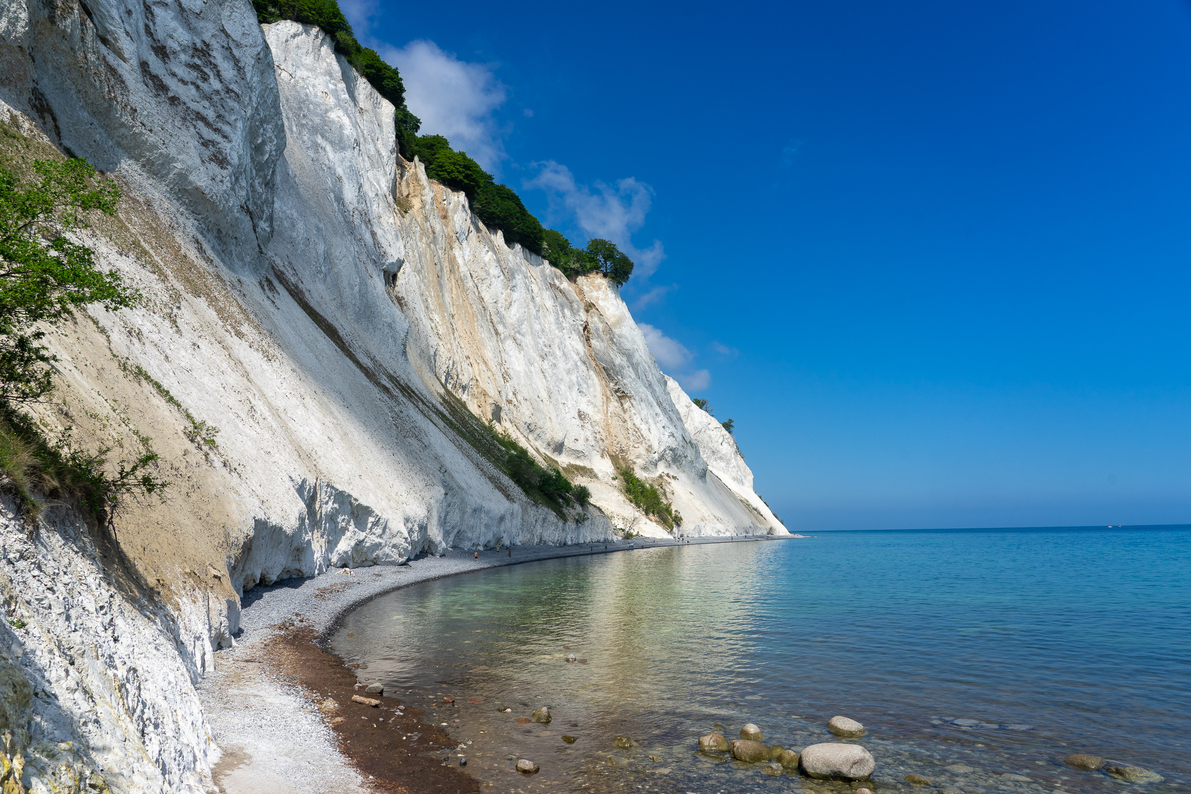 Unter dem Møns Klint am Strand