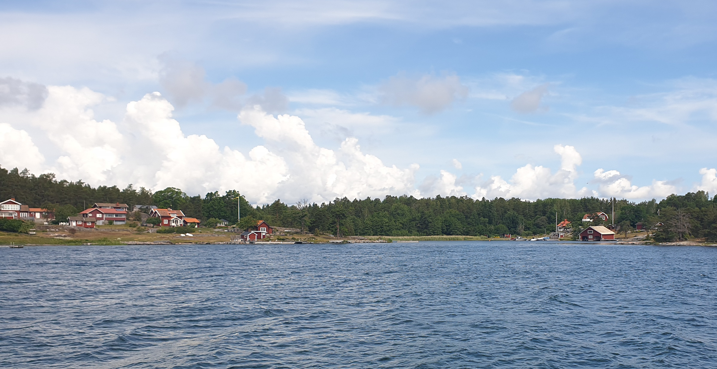 Island hopping with the dinghy