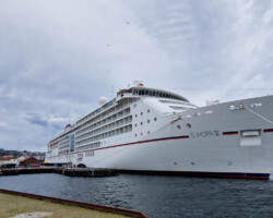 Anori und MS Europa 2