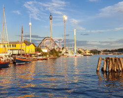 Gröna Lund im Abendlicht