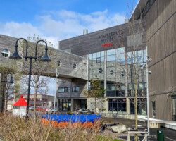 Am Hurtigroutenmuseum in Stokmarknes